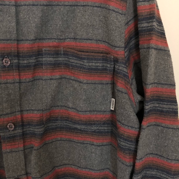 Element Button Up - Picture 3 of 4